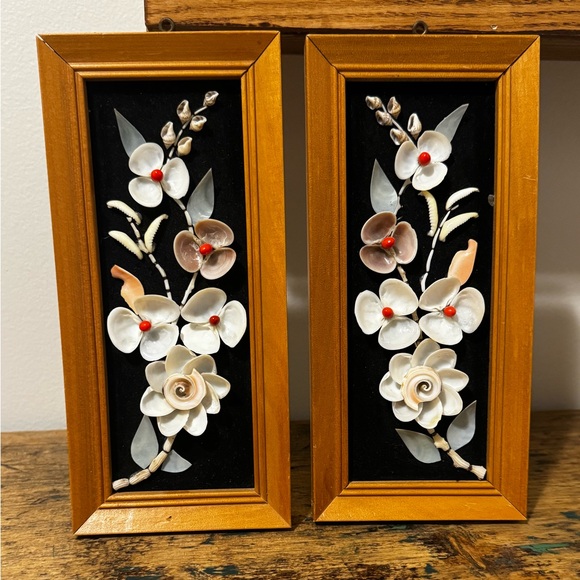 Other - Floral Shell Art in an Oak Color Frame